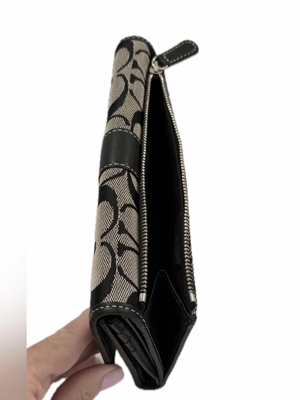 Coach this wallet
